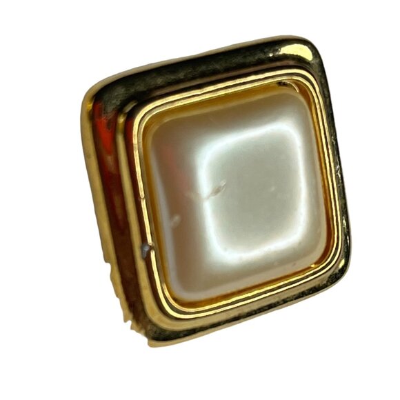 Vintage Goldtone Square Earrings By  Liz Claiborne With Faux Pearl Center STUD - Picture 3 of 3